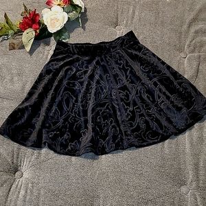 NWOT! Forever 21 black velvet skirt